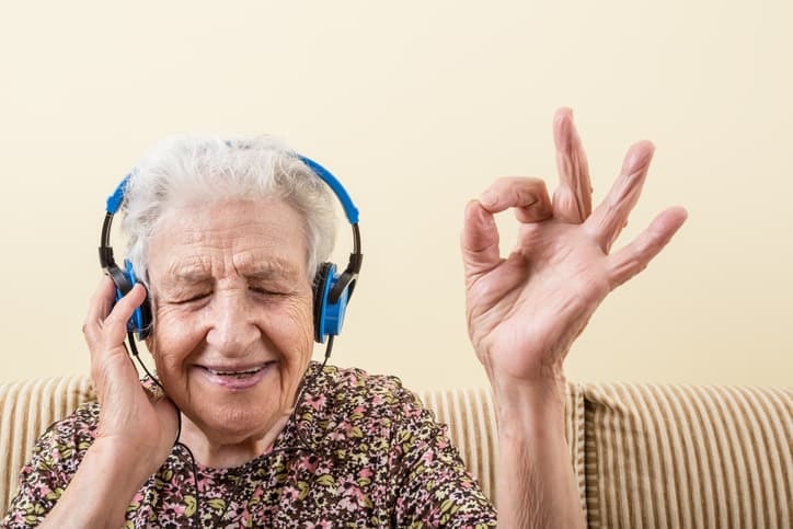 Zenével az Alzheimer ellen