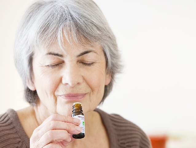 Az Alzheimer előjele is lehet, ha romlik a szaglása